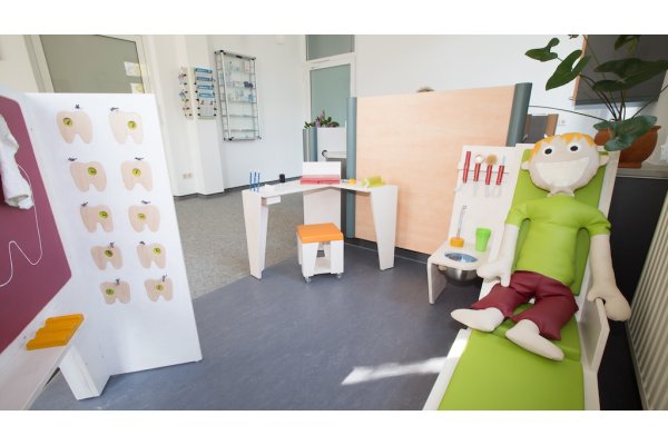 "Wartebereich für Kinder"